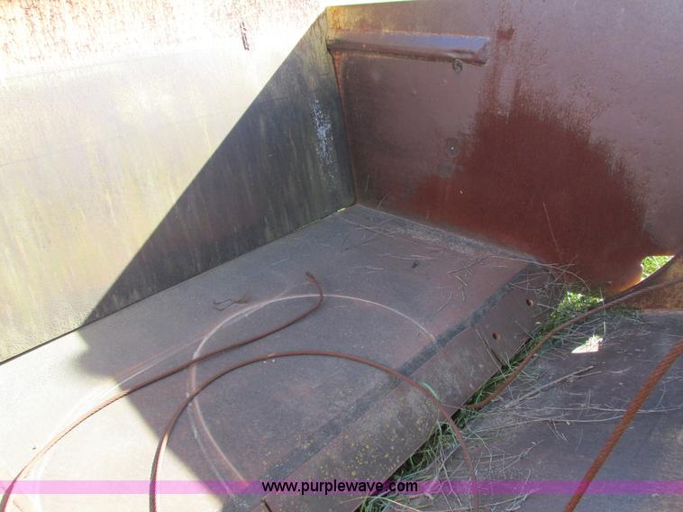 image for item I4113 Caterpillar 60 pull scraper