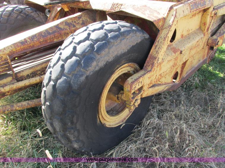 image for item I4113 Caterpillar 60 pull scraper