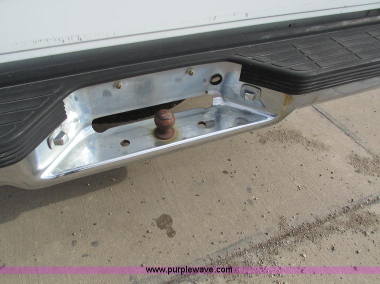 image for item I4115 1990 Chevrolet Silverado 1500 pickup truck