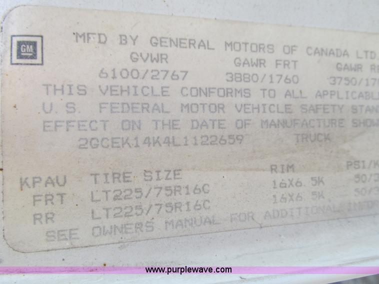 image for item I4115 1990 Chevrolet Silverado 1500 pickup truck