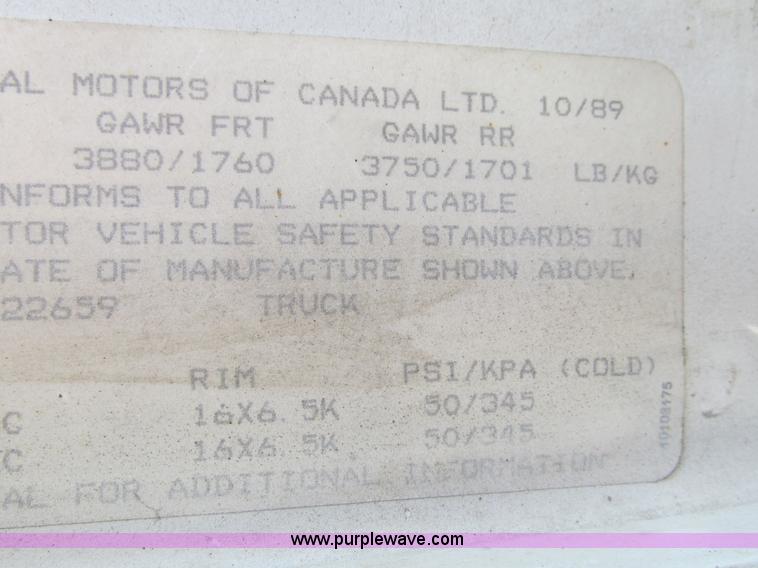 image for item I4115 1990 Chevrolet Silverado 1500 pickup truck