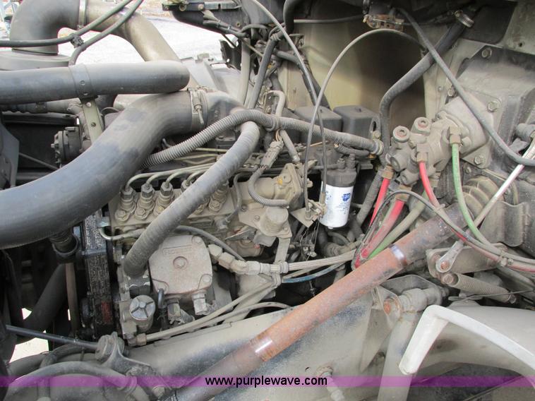 image for item I4119 1995 Freightliner FL70 bucket truck