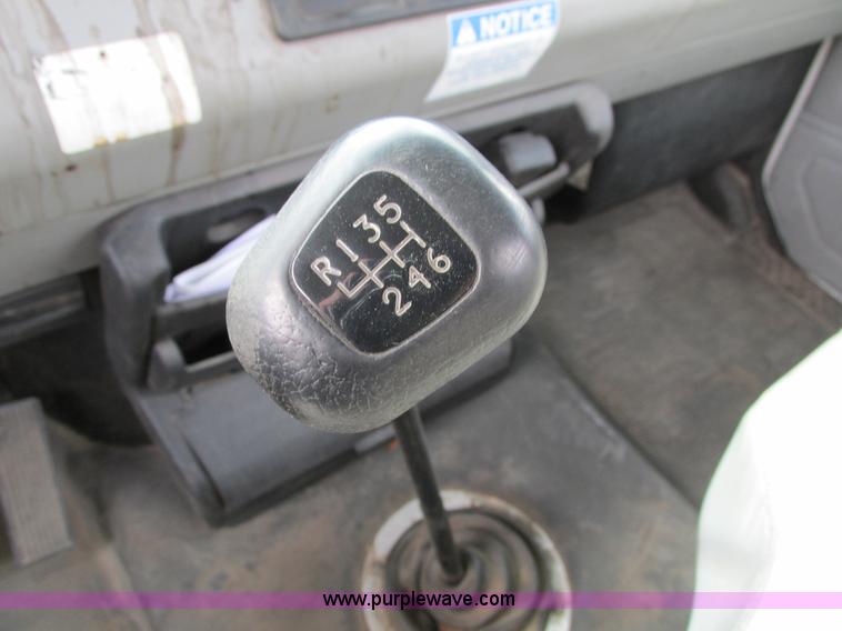 image for item I4119 1995 Freightliner FL70 bucket truck