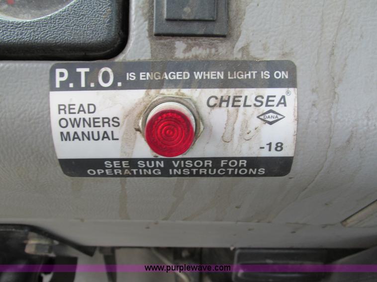 image for item I4119 1995 Freightliner FL70 bucket truck