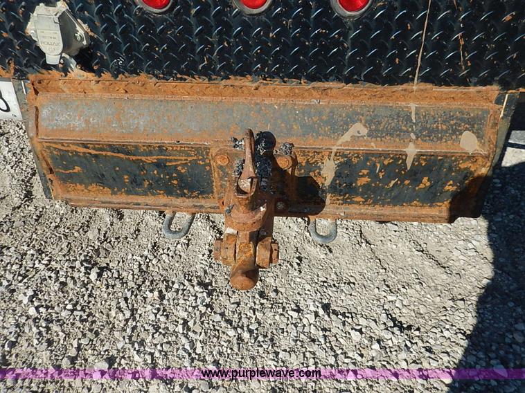 image for item I5254 2003 Ford F550 Super Duty XL flatbed truck