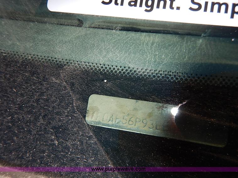 image for item I5254 2003 Ford F550 Super Duty XL flatbed truck