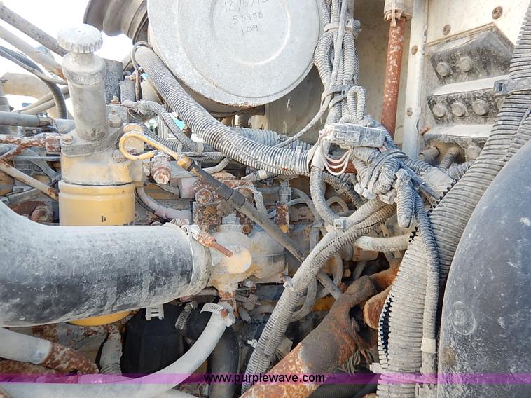 image for item I5256 2007 Peterbilt 335 dump truck