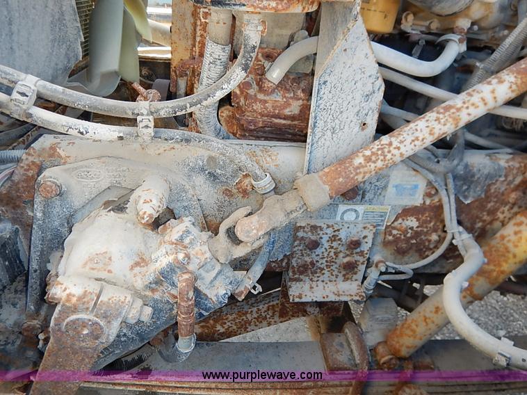 image for item I5256 2007 Peterbilt 335 dump truck