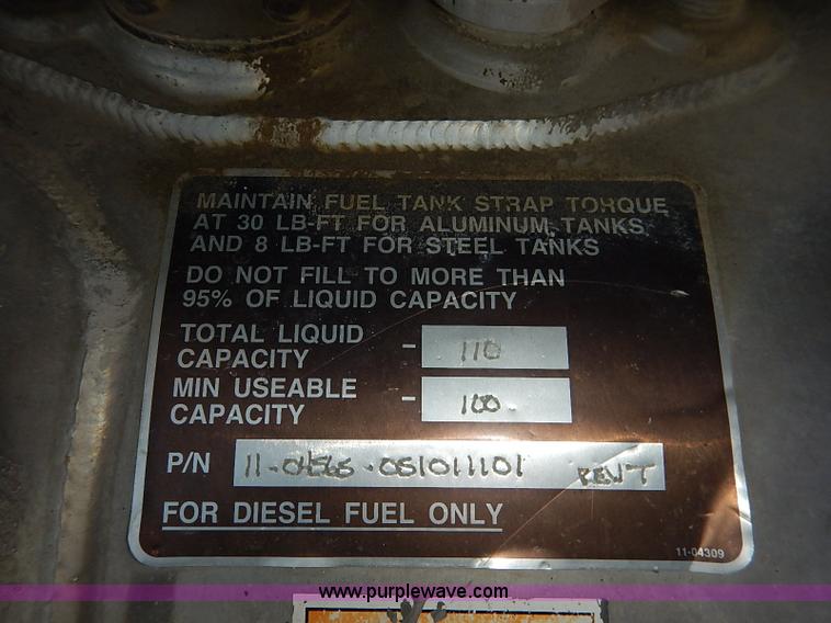 image for item I5256 2007 Peterbilt 335 dump truck