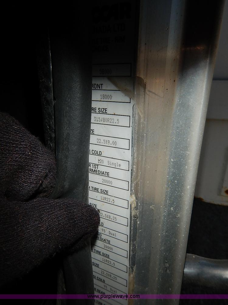 image for item I5256 2007 Peterbilt 335 dump truck