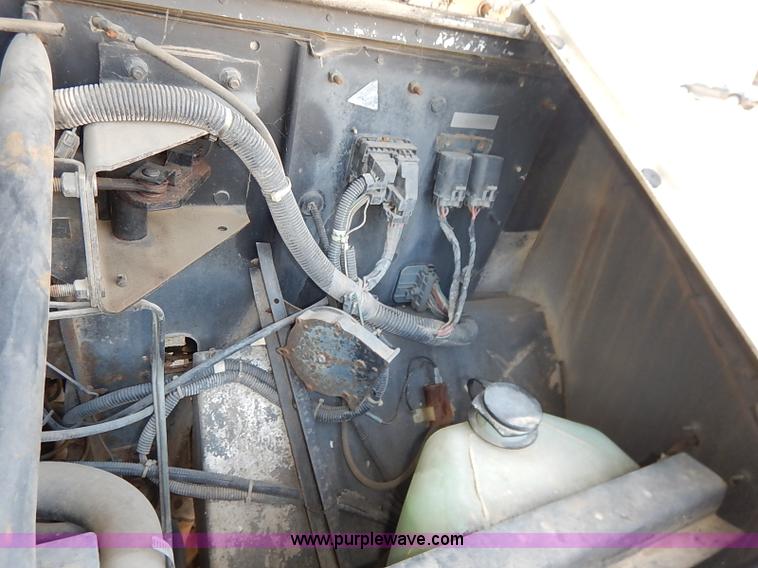 image for item I5292 1990 Chevrolet P30 Grumman van