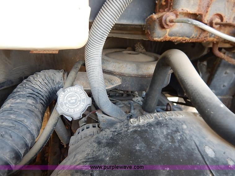 image for item I5292 1990 Chevrolet P30 Grumman van