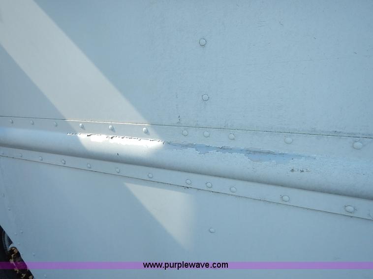 image for item I5292 1990 Chevrolet P30 Grumman van