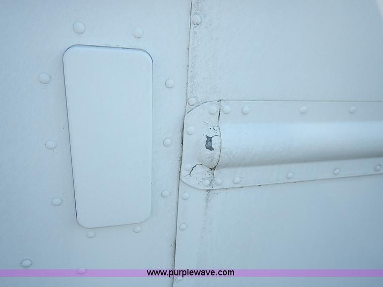 image for item I5292 1990 Chevrolet P30 Grumman van