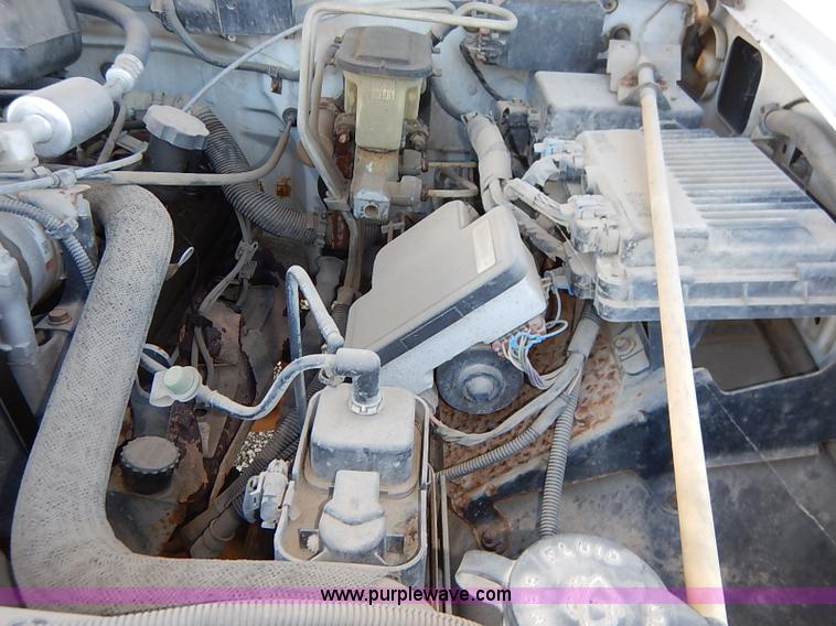 image for item I5295 1999 GMC Suburban 2500 SL SUV