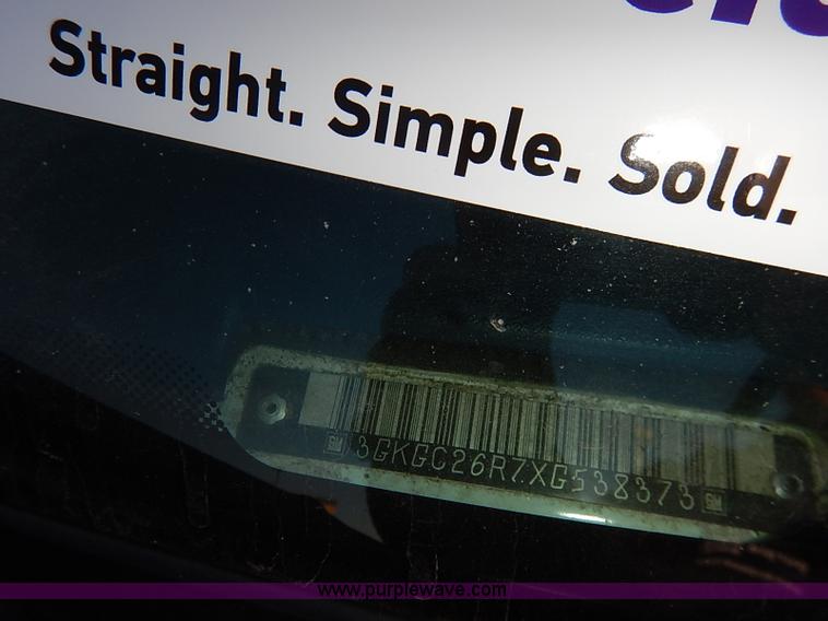 image for item I5295 1999 GMC Suburban 2500 SL SUV