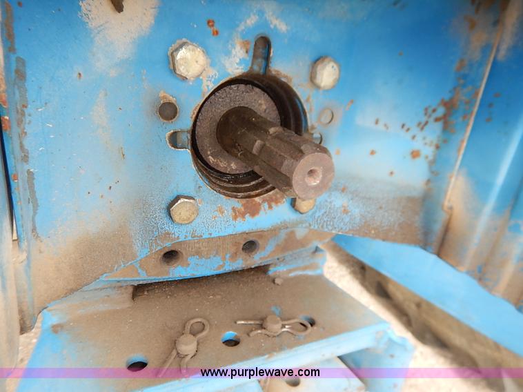 image for item I5298 1991 Ford 6610 tractor