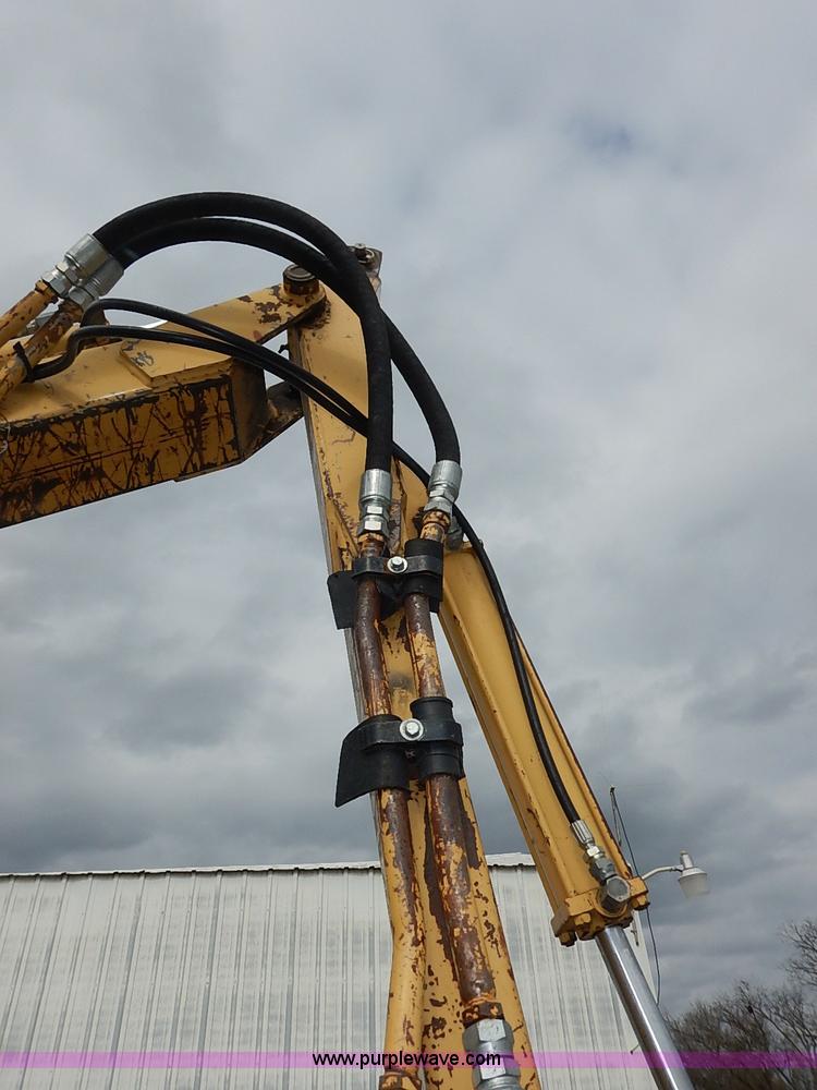 image for item I5298 1991 Ford 6610 tractor