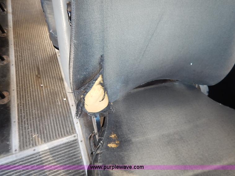 image for item I5304 1997 International 3800 Thomas school bus