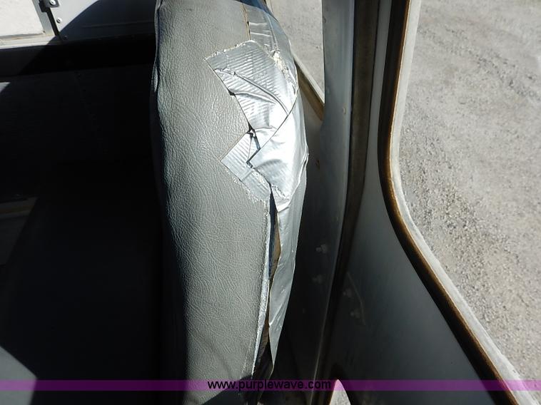 image for item I5304 1997 International 3800 Thomas school bus