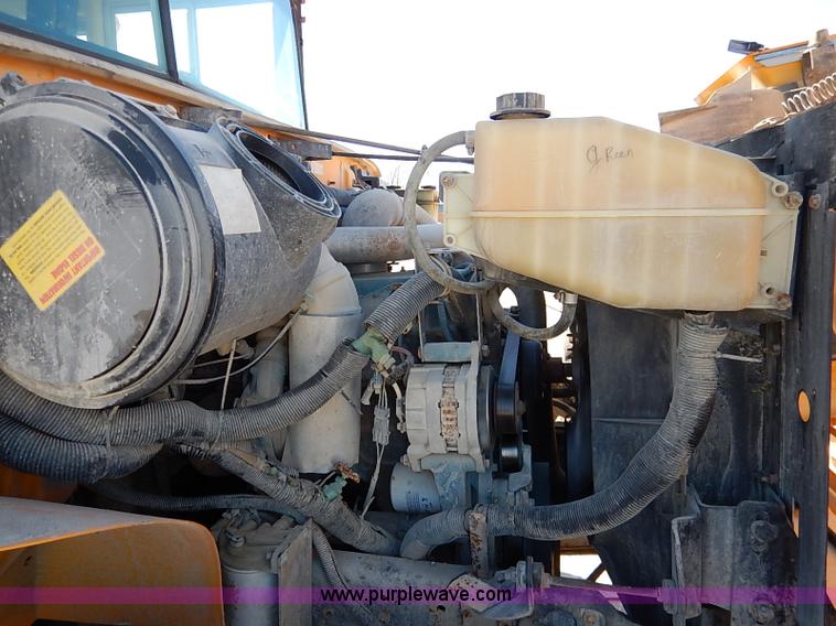 image for item I5304 1997 International 3800 Thomas school bus