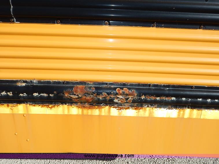 image for item I5304 1997 International 3800 Thomas school bus