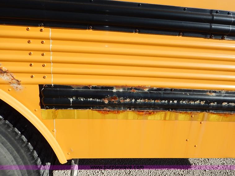 image for item I5304 1997 International 3800 Thomas school bus