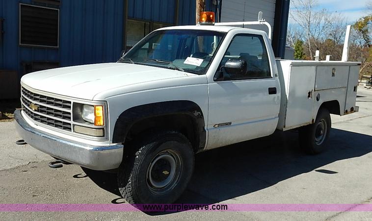 image for item I5307 1992 Chevrolet 2500 utility truck