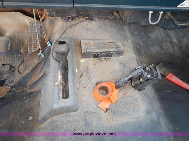 image for item I5307 1992 Chevrolet 2500 utility truck