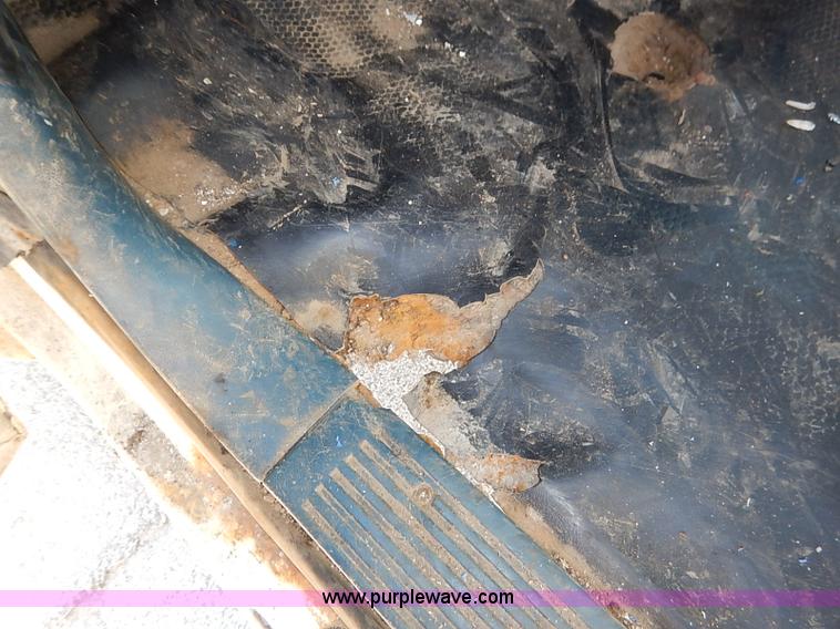 image for item I5307 1992 Chevrolet 2500 utility truck