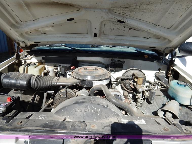 image for item I5307 1992 Chevrolet 2500 utility truck