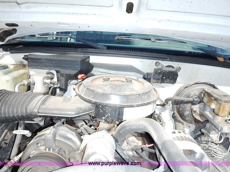 image for item I5307 1992 Chevrolet 2500 utility truck