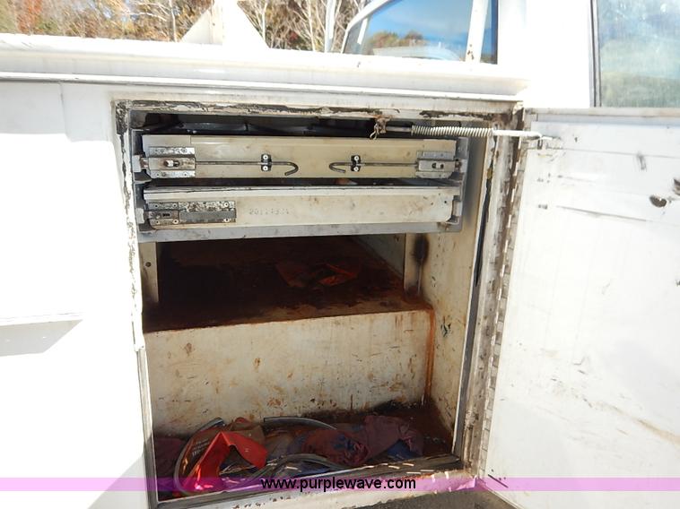 image for item I5307 1992 Chevrolet 2500 utility truck