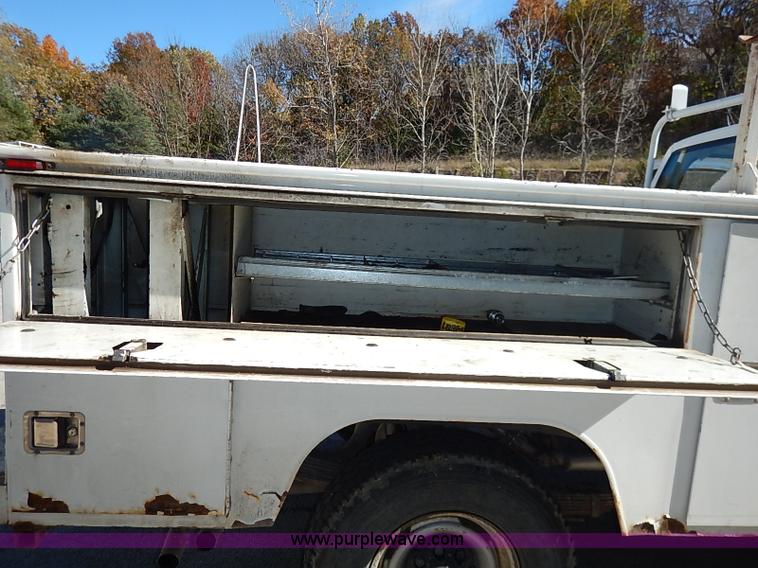 image for item I5307 1992 Chevrolet 2500 utility truck