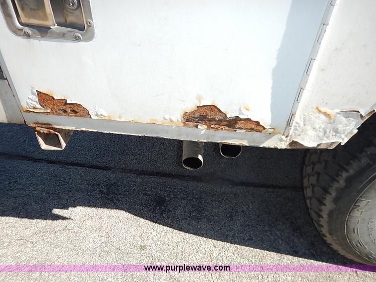 image for item I5307 1992 Chevrolet 2500 utility truck