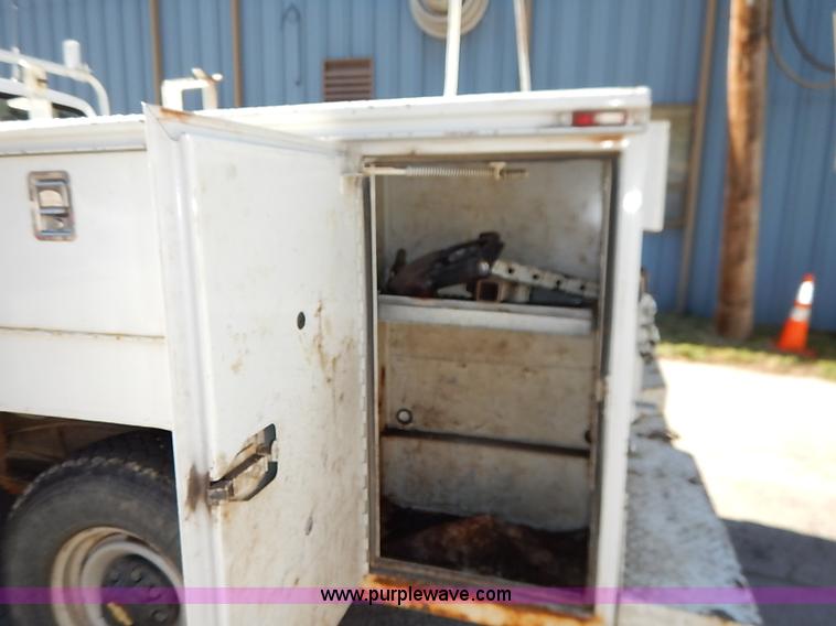 image for item I5307 1992 Chevrolet 2500 utility truck