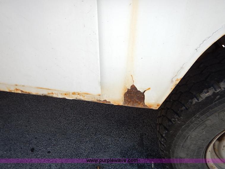 image for item I5307 1992 Chevrolet 2500 utility truck