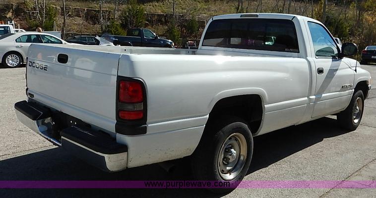 image for item I5312 1998 Dodge Ram 1500 pickup truck