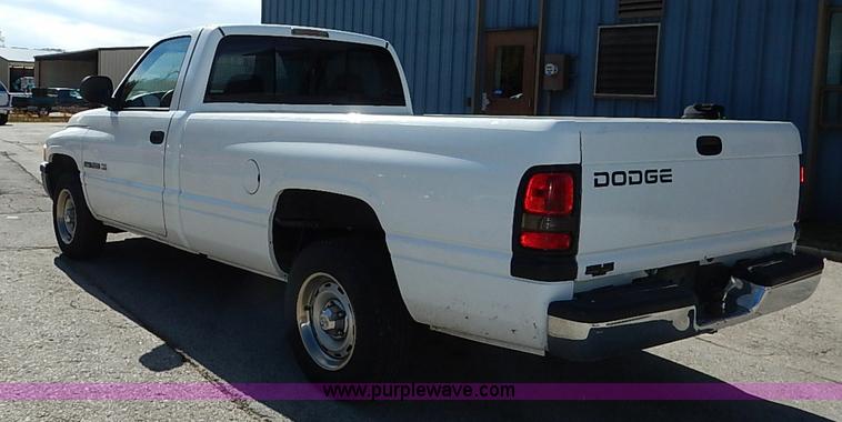 image for item I5312 1998 Dodge Ram 1500 pickup truck
