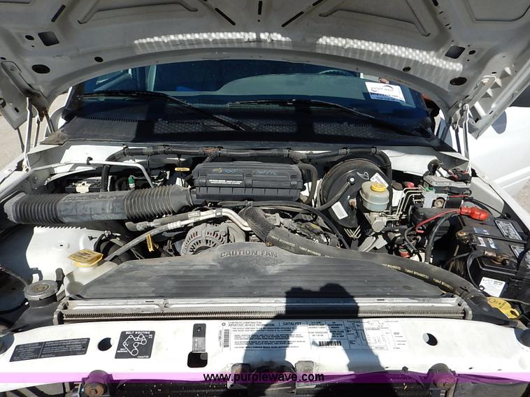 image for item I5312 1998 Dodge Ram 1500 pickup truck