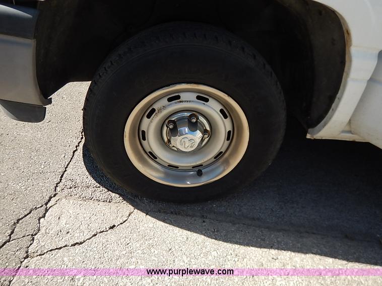 image for item I5312 1998 Dodge Ram 1500 pickup truck