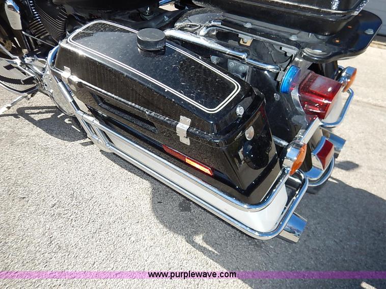 image for item I5313 2008 Harley Davidson FLHTP police motorcycle