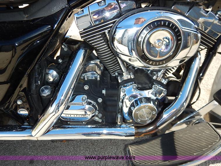 image for item I5313 2008 Harley Davidson FLHTP police motorcycle