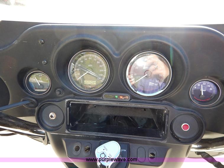 image for item I5313 2008 Harley Davidson FLHTP police motorcycle