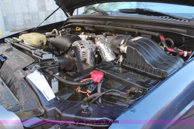 image for item I5917 2002 Ford F550 flatbed dump truck