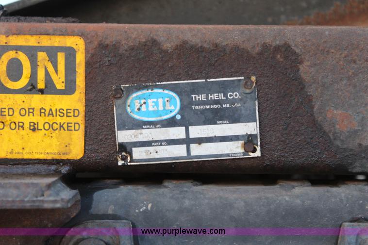 image for item I5917 2002 Ford F550 flatbed dump truck