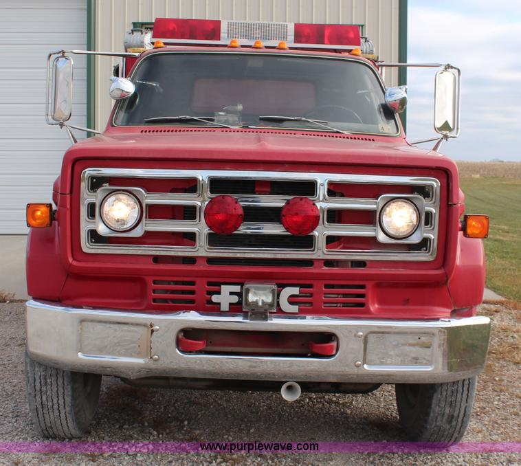 image for item I5974 1987 GMC pumper fire truck
