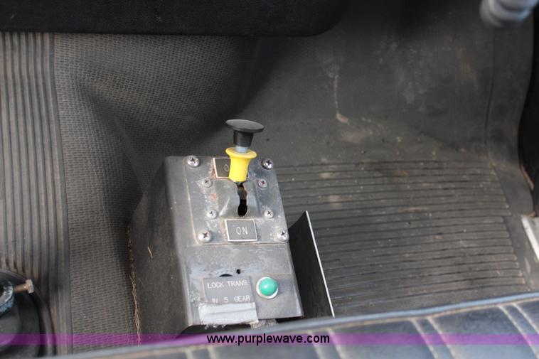 image for item I5974 1987 GMC pumper fire truck