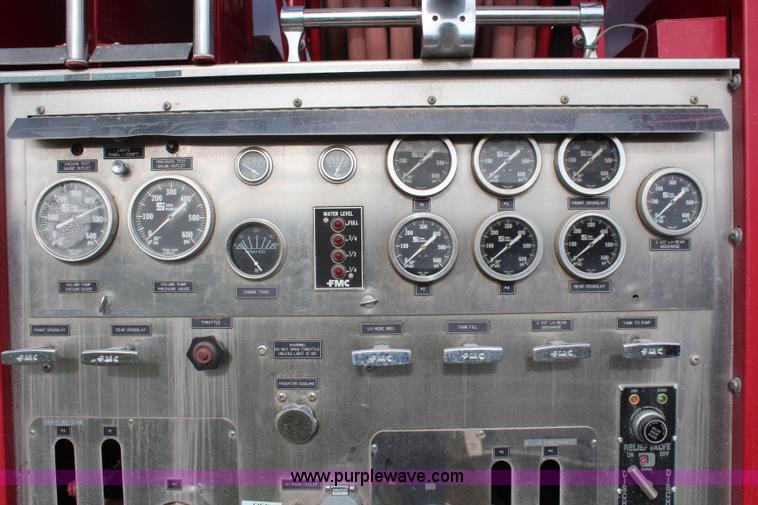 image for item I5974 1987 GMC pumper fire truck