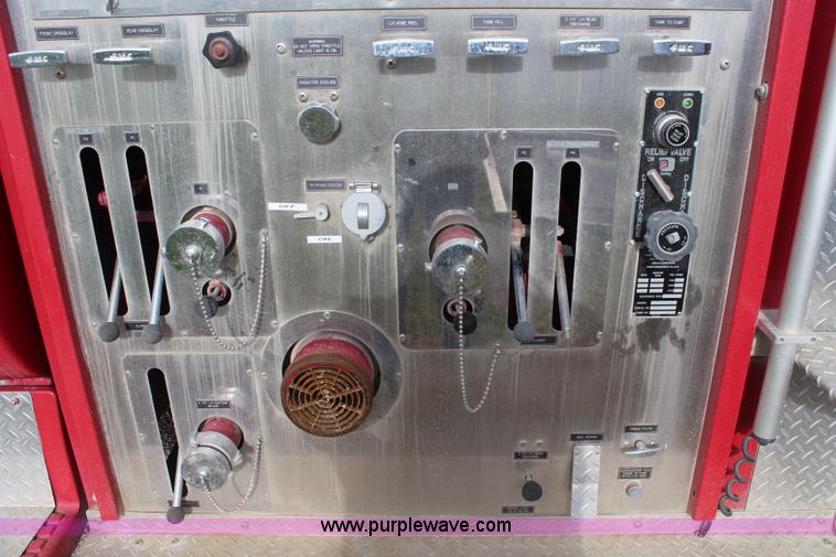 image for item I5974 1987 GMC pumper fire truck